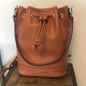 GUESS BUCKET BACKPACK